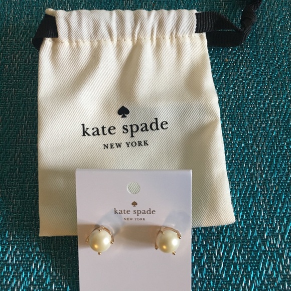 kate spade Jewelry - NWT Kate ♠️ pearl earrings